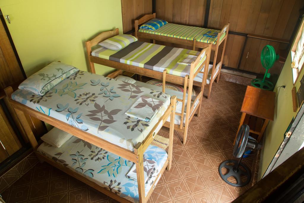 Hostel Casa De Las Palmas Tours Leticia Kültér fotó